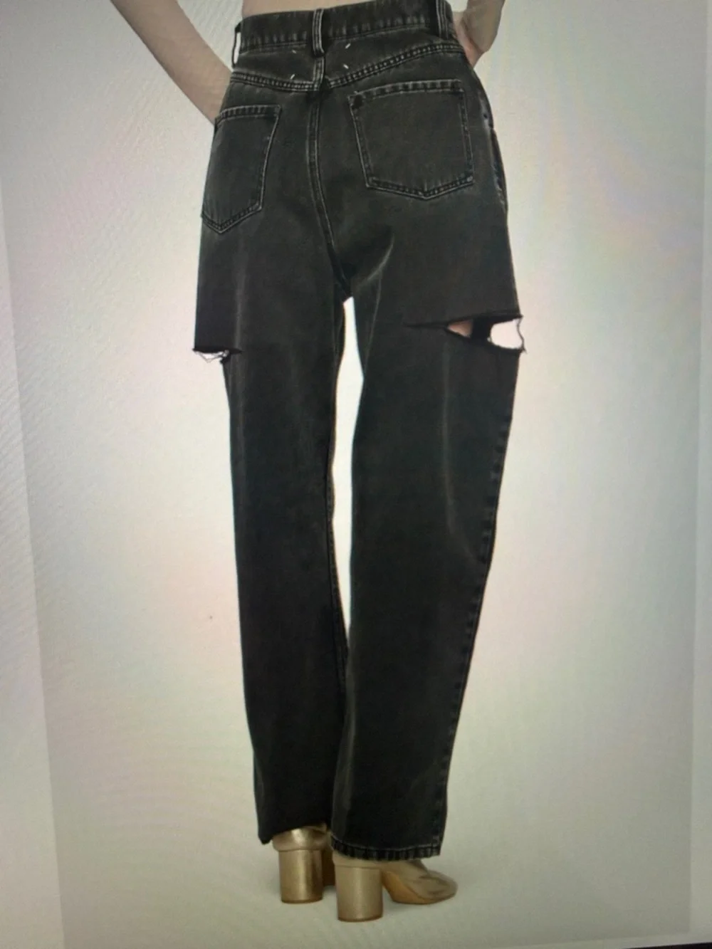 Maison Margiela Distressed Wash Black Wide-Leg Cut-out Jeans - Picture 4 of 6
